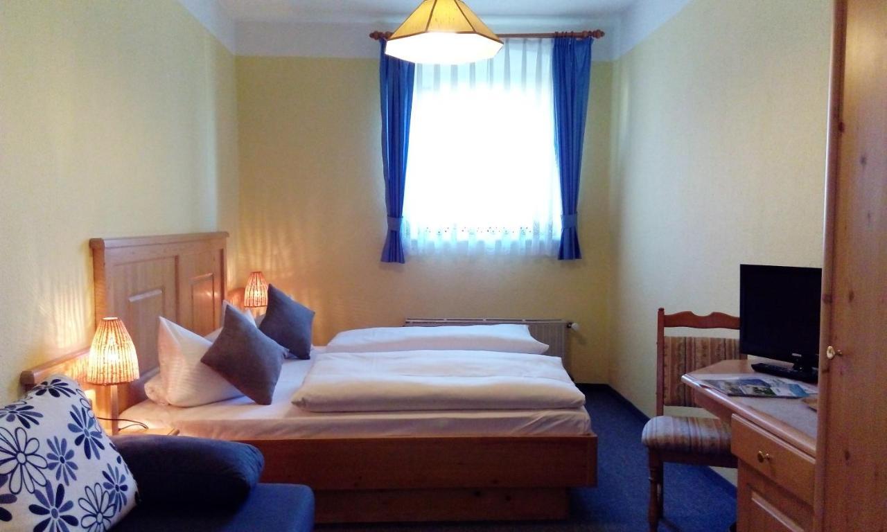 Hotel Pension Lindenhof Prien am Chiemsee Esterno foto